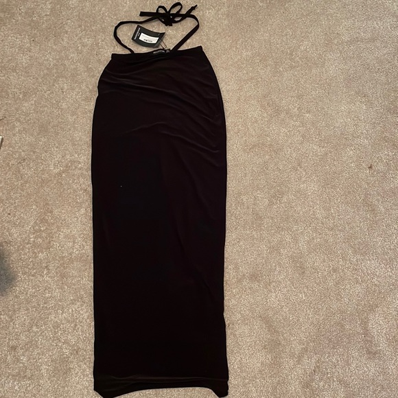 Black slinky maxi skirt - Picture 2 of 2